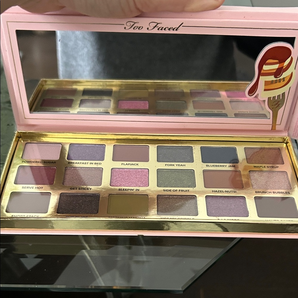 Too Faced Maple Syrup Pancakes - Limited Edition